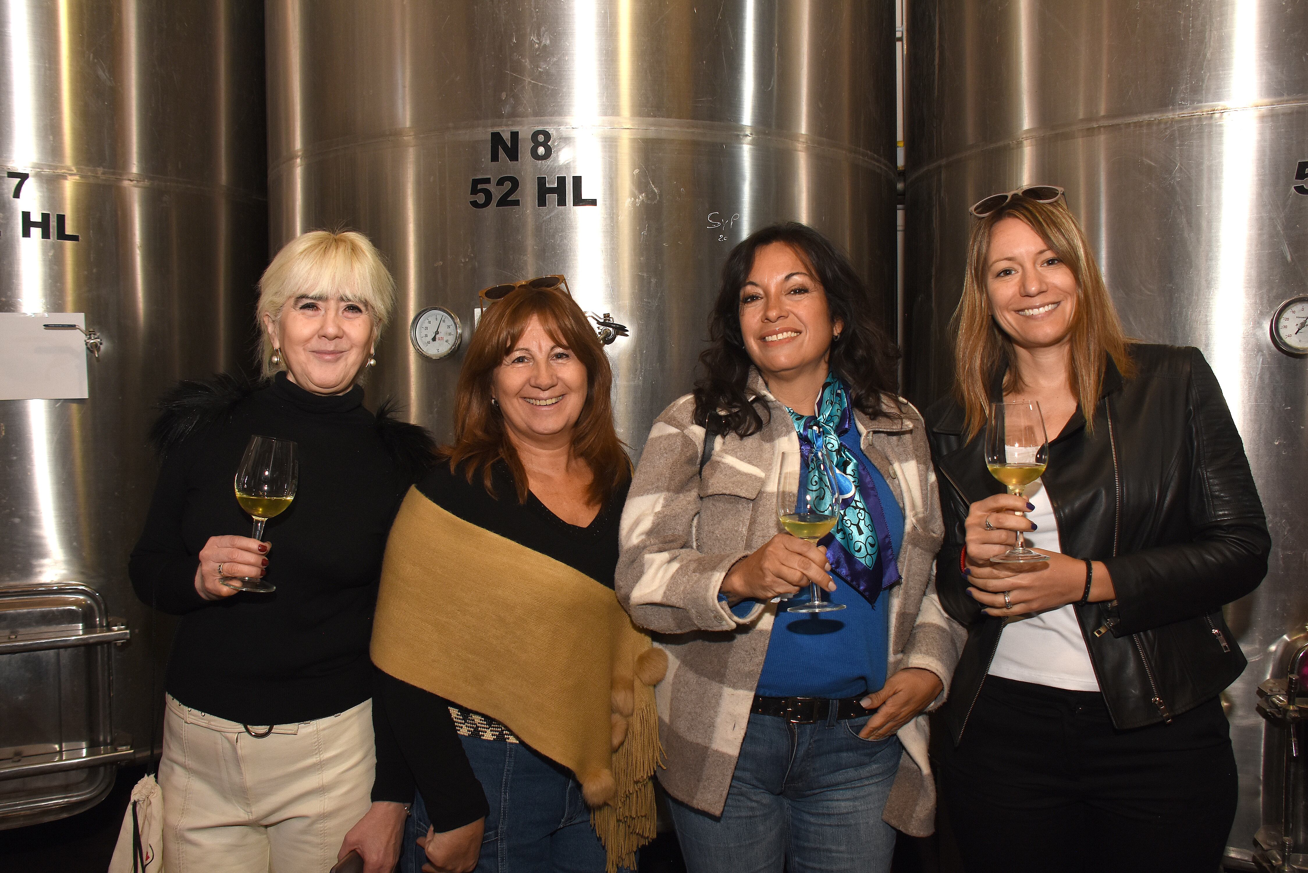 Fátima Villagra, Nancy López, Viviana Valverde y Giovanna Yannelli.