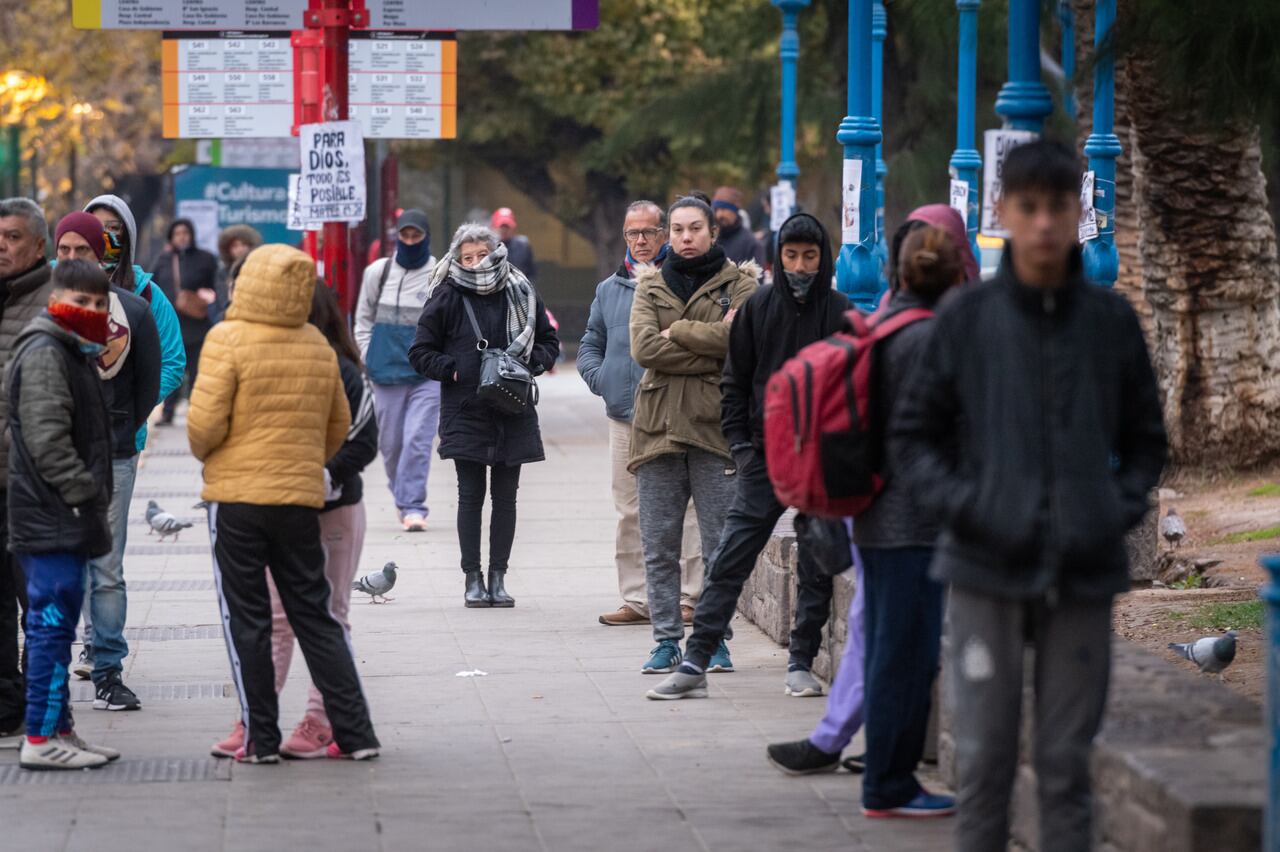 Continúa el frío polar en la provincia, se extenderá por varios días más / Foto: Ignacio Blanco / Los Andes