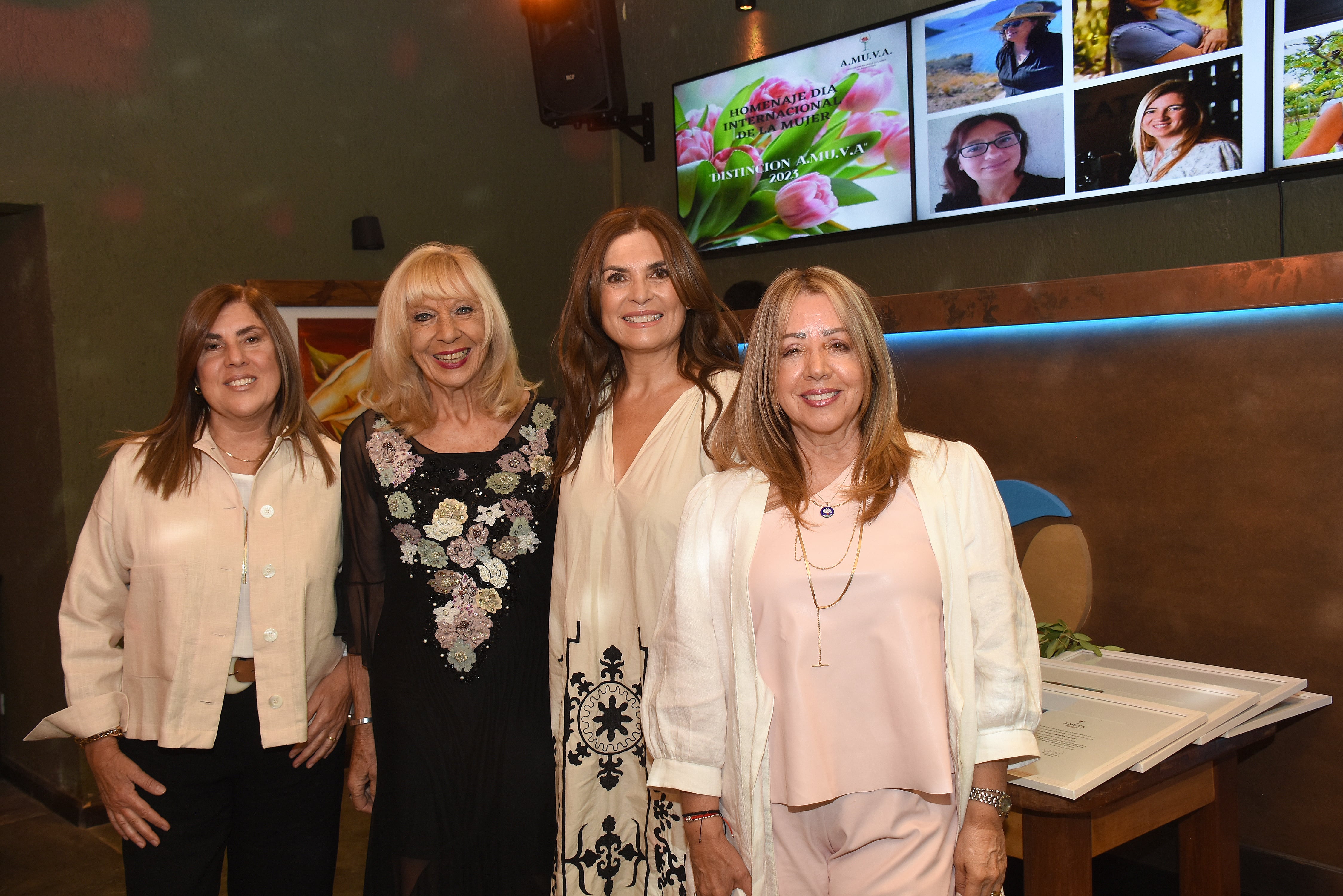 Ana Gaibazzi, Lila Levinson, Gabriela Videla y Adriana Martínez. Ph Eduardo Dolengiewich