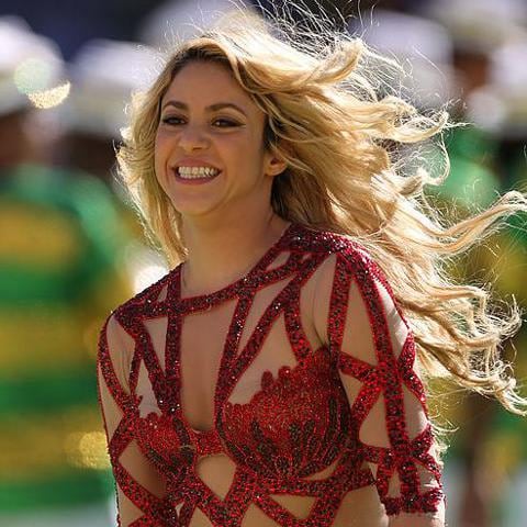 Shakira despidió el 2022 y Anto Roccuzzo le mandó su apoyo.