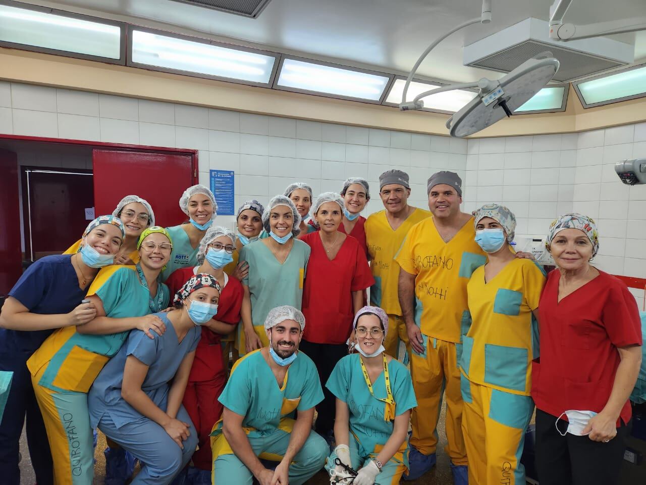 El equipo médico del Notti que operó a Tatiana.