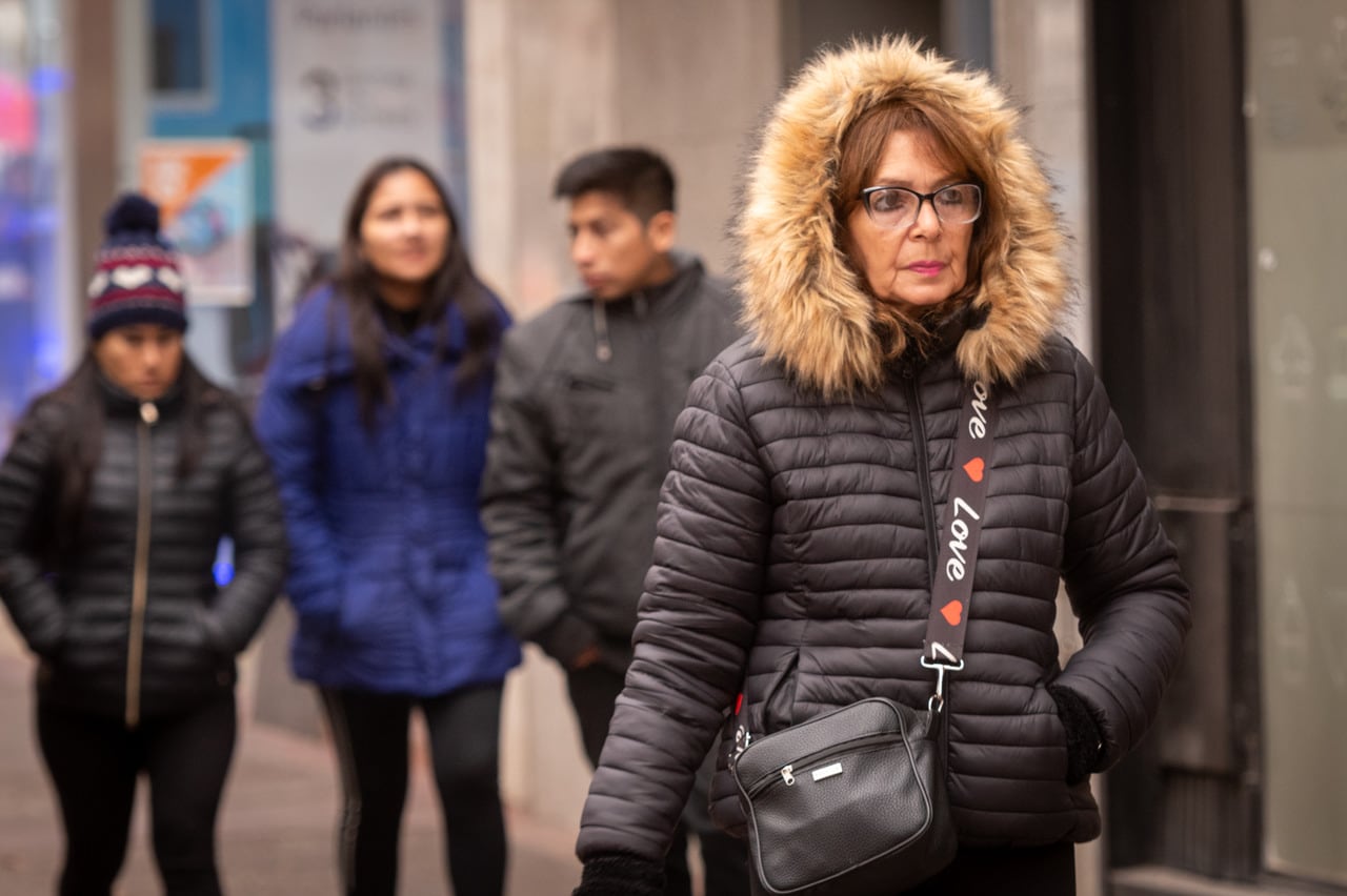 Según informó la Dirección de Contingencias Climáticas, mañana lunes habrá “poca nubosidad con heladas parciales, leve descenso de la temperatura y vientos leves del sudeste”.

 Foto: Ignacio Blanco / Los Andes