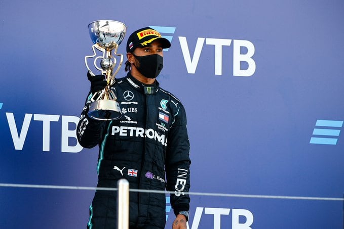 Lewis Hamilton sigue en lo más alto del campeonato de la Fórmula 1 luego del Gran Premio de Rusia disputado este domingo.