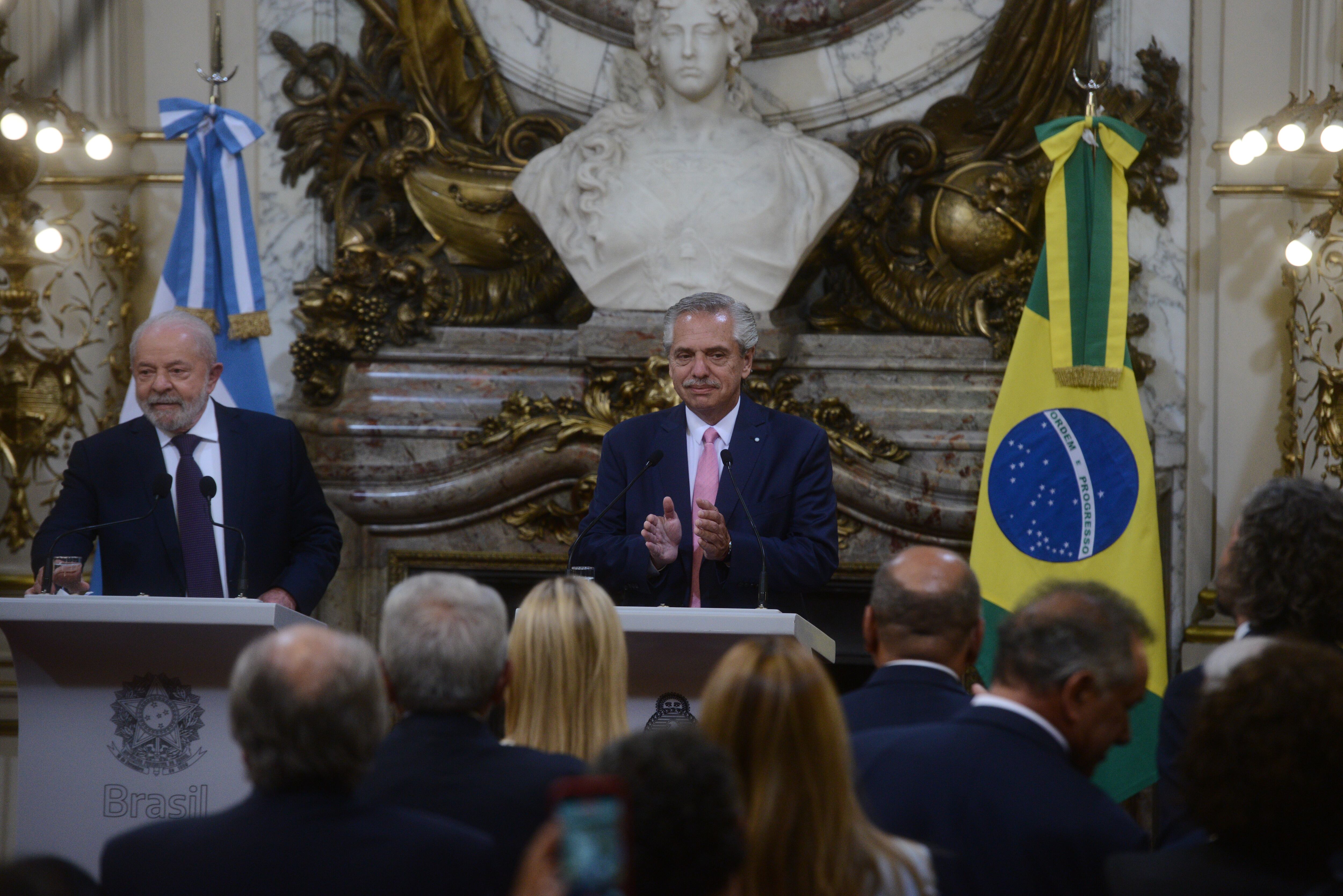 23-01-2023 - Buenos Aires - Los presidentes de Argentina y Brasil,  Alberto Fernández y Lula da Silva en Casa de Gobierno. Foto Clarín