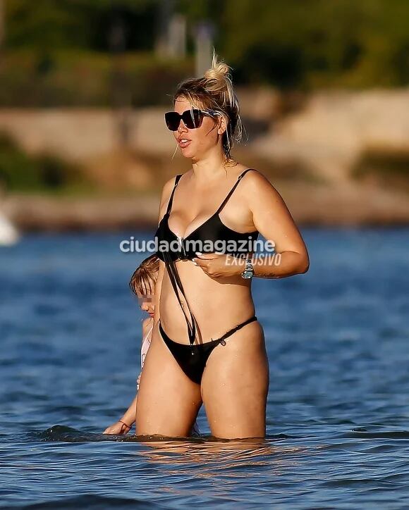 Wanda Nara disfruta del mar de Ibiza y sus fotos sin retoques se hicieron virales