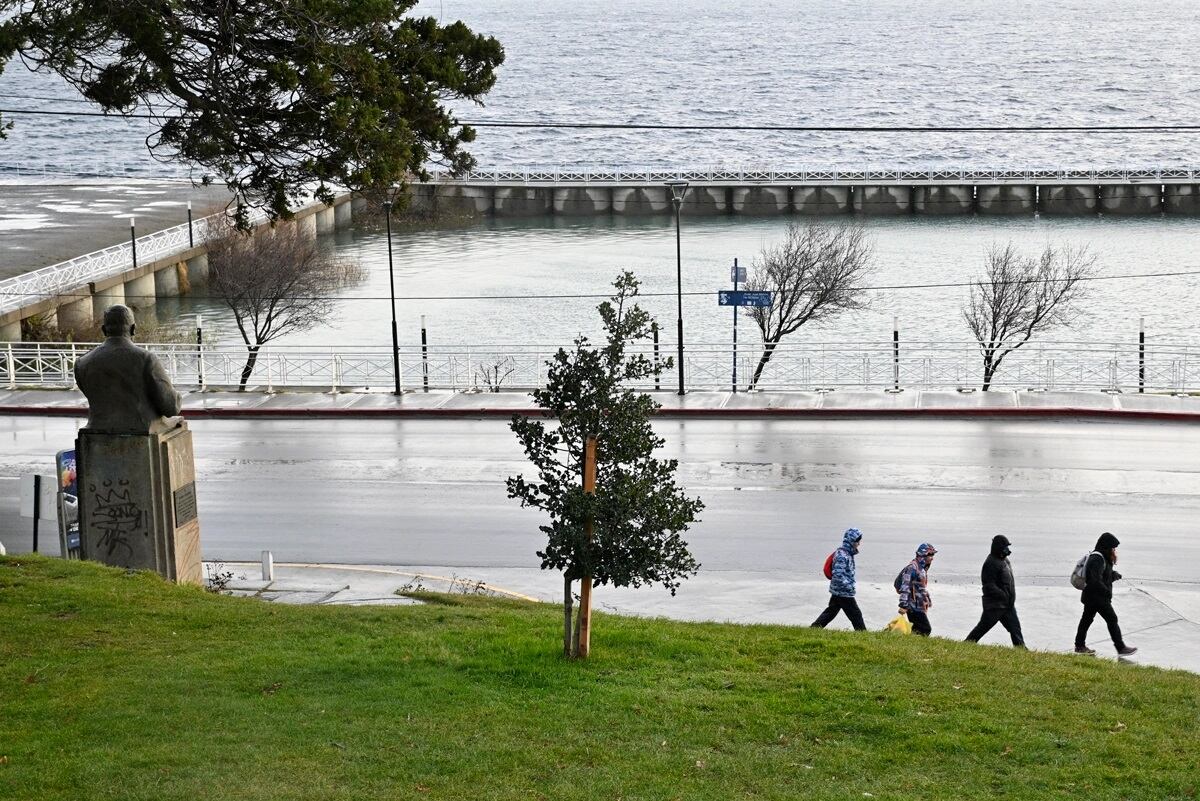 En este barranco colocarán el monumento a Roca, que retirarán pronto de la plaza del centro cívico de Bariloche. (Gentileza / Diario Río Negro)