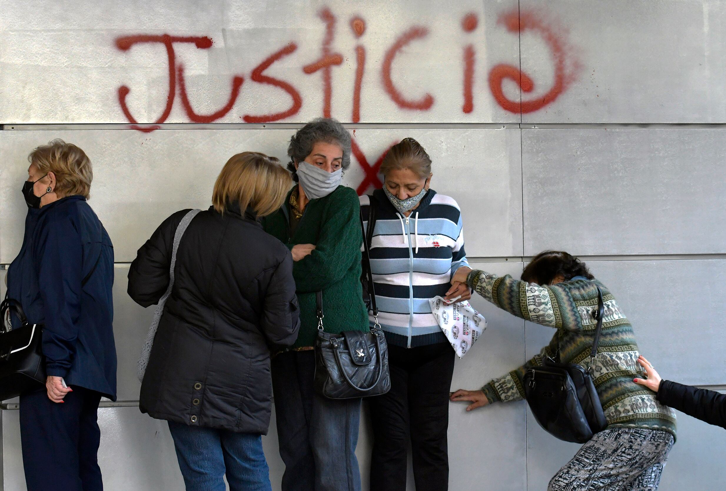 Buenas noticias para jubilados: quiénes cobran bono de hasta $10.000 en diciembre - Foto: Orlando Pelichotti / Los Andes