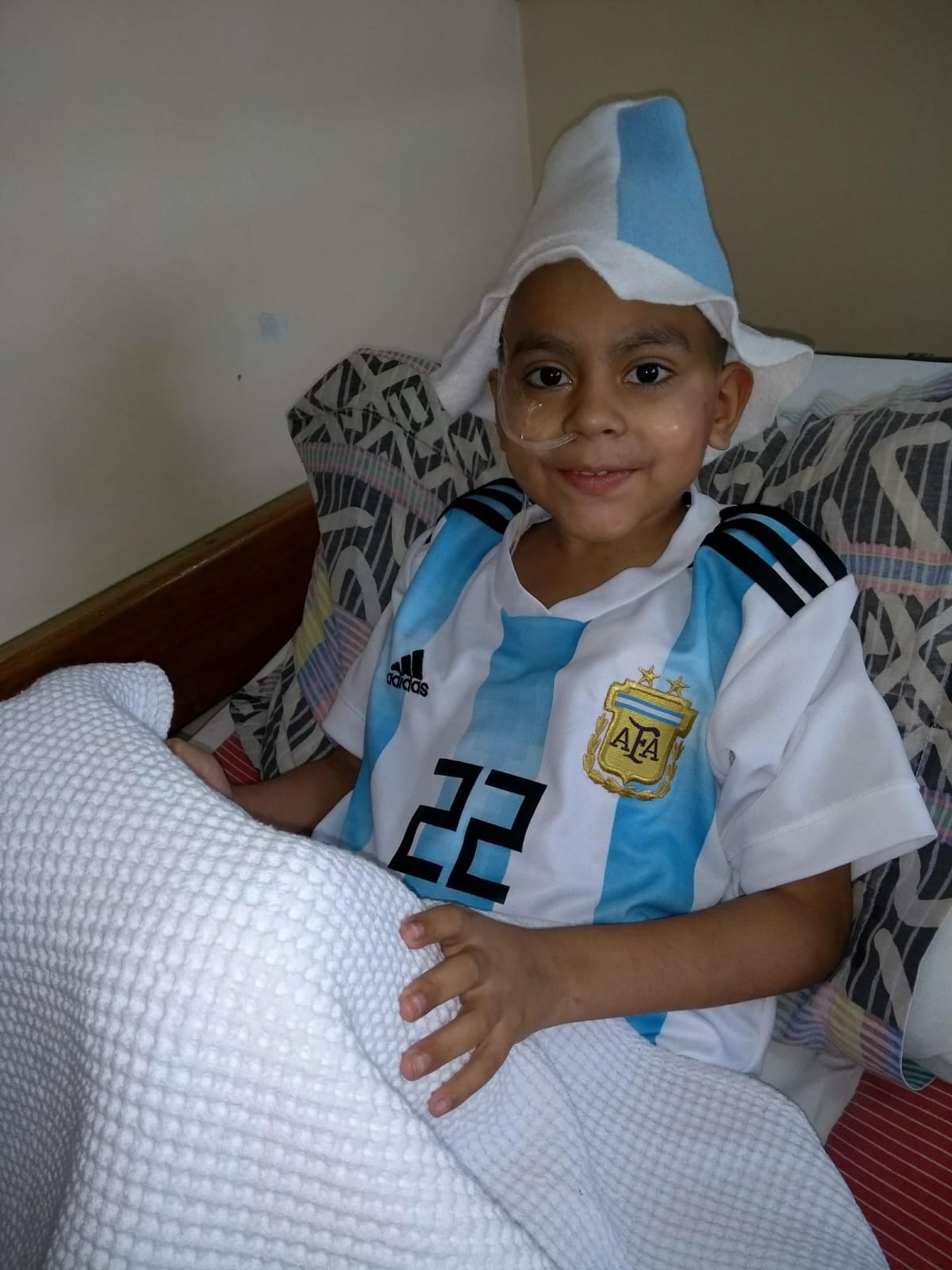 Ahora nos volvimos a ilusionar: Lisandro venció a la leucemia y volvió al fútbol con sus amigos, lo que siempre quiso. Foto: Gentileza Diego Medina.