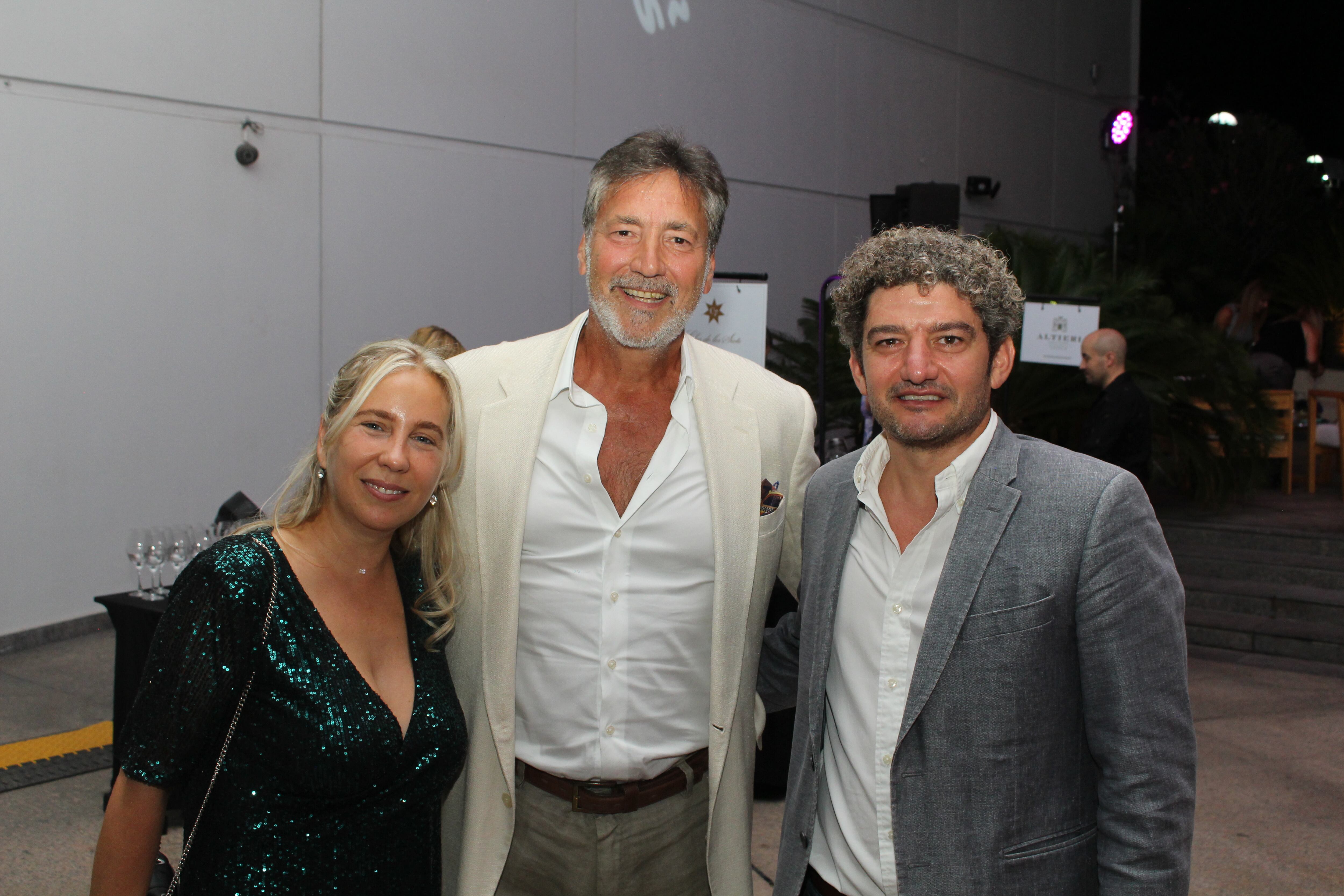 Angie Aguinaga, Alejandro Gawiansky y Federico Panella.