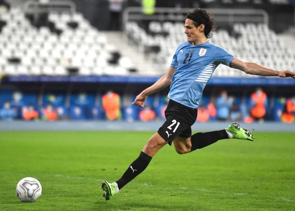 Edinson Cavani quiere seguir en Europa para llegar de la mejor manera al Mundial de Qatar 2022.