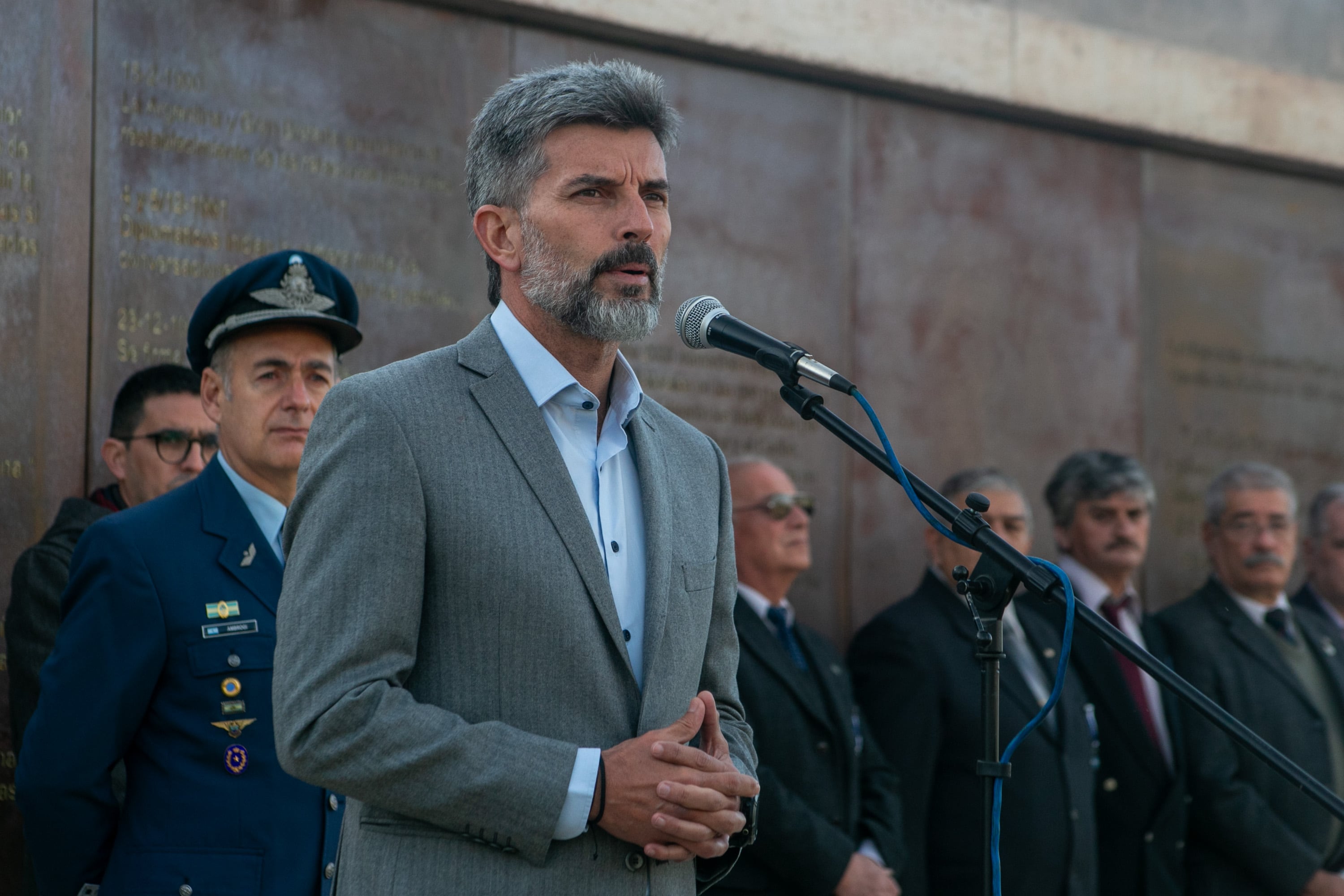 Ulpiano Suarez participó del Acto en conmemoración del “Día de la máxima resistencia” en honor a Veteranos de Malvinas.