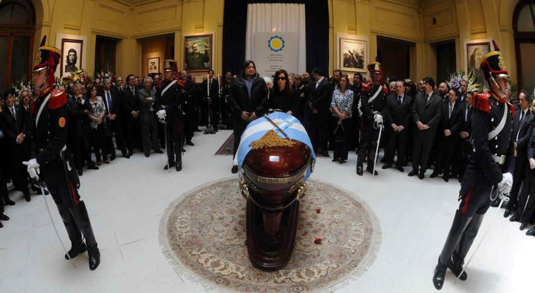 Ceremonia. El velatorio de Néstor Kirchner, en 2010, se realizó a cajón cerrado.