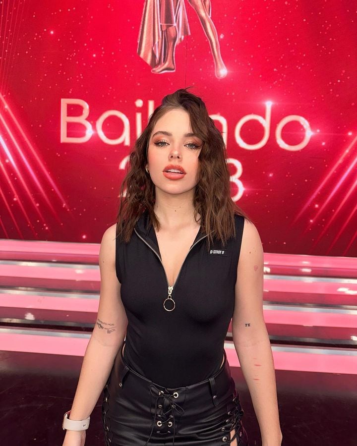 Coti Romero y su impactante look