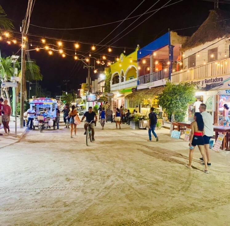 Así es Holbox la paradisíaca isla del Caribe mexicano donde fue escrachada Volnovich de vacaciones. Foto: Instagram @laislaholbox