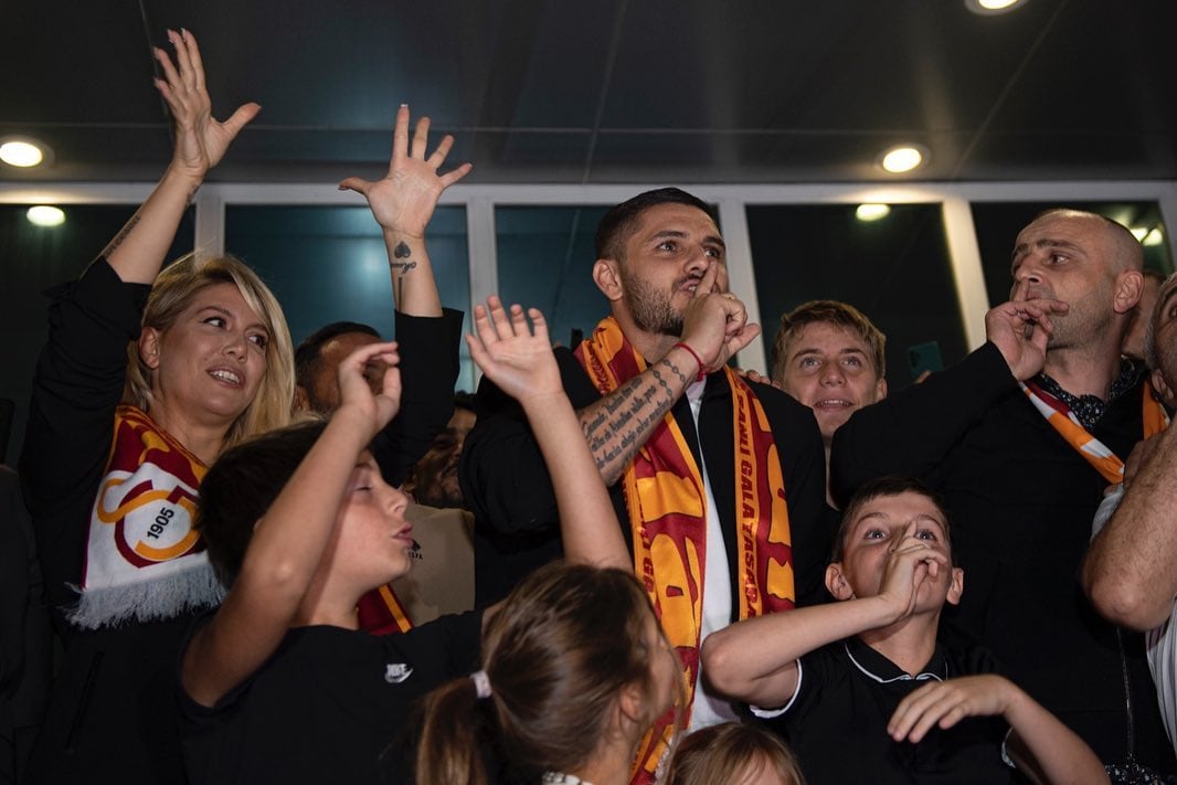 La llegada de Wanda Nara y Mauro Icardi junto a su familia a Turquía.