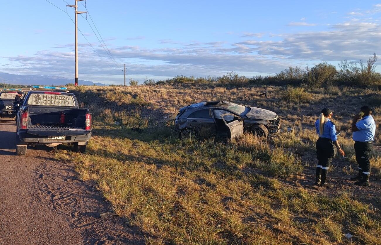 Volcó su Audi en estado de ebriedad. Gentileza Ministerio de Seguridad