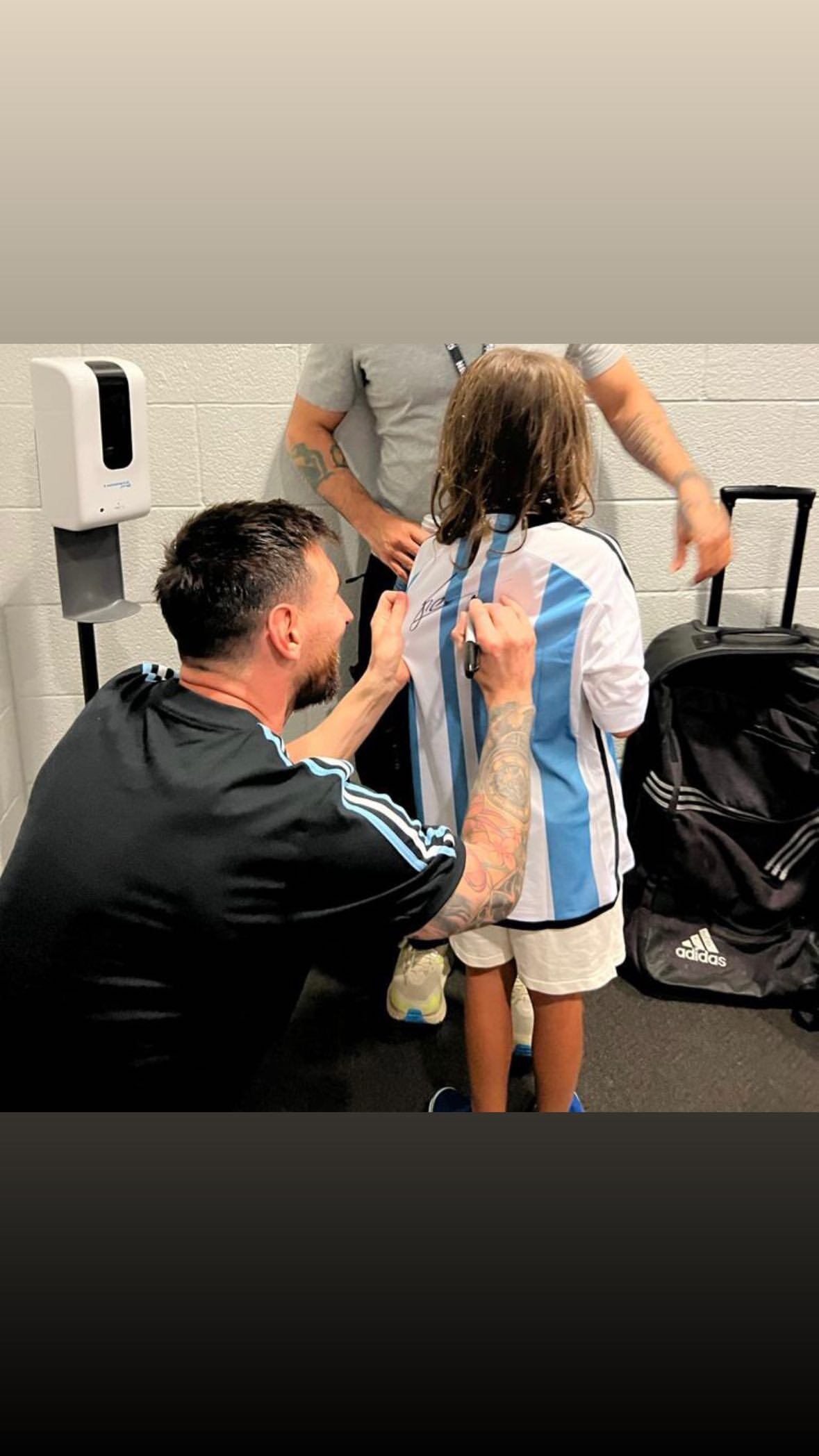 Saludo de Residente a la Selección Argentina