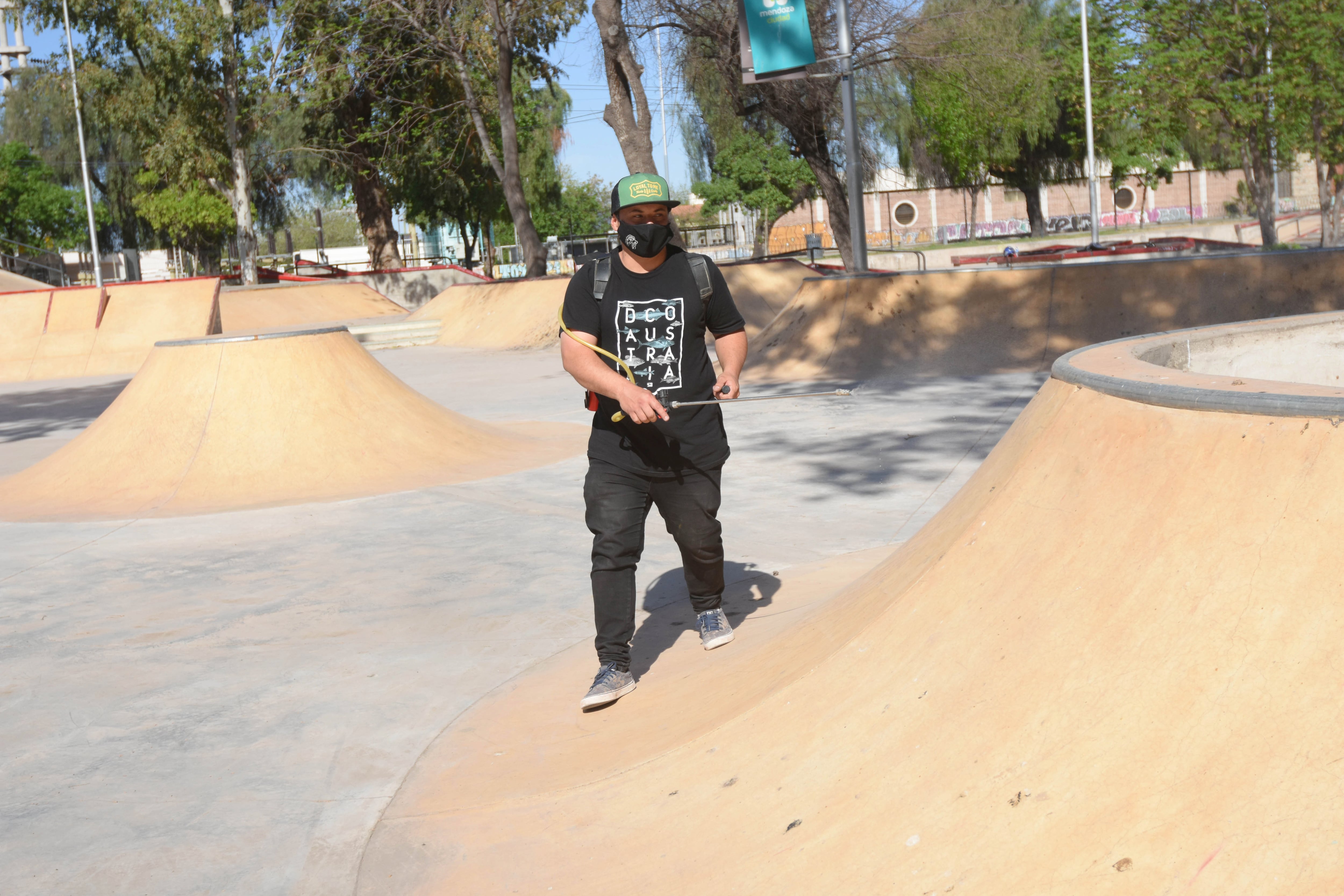 Vuelven las actividades deportivas al skatepark de Parque O'Higgins de Ciudad, después de haber estado cerrado por la pandemia de COVID-19.