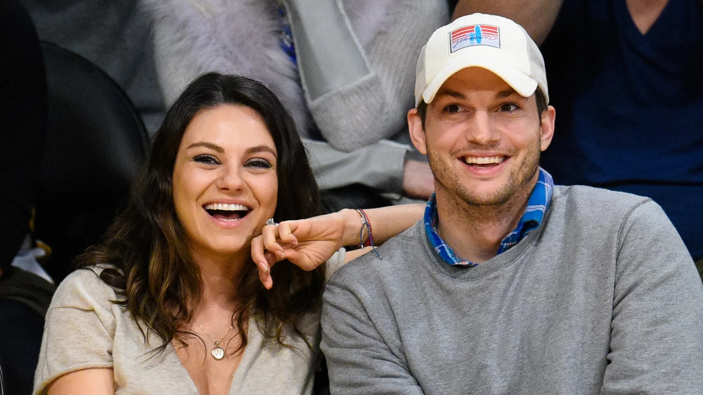 Ashton Kutcher y Mila Kunis.