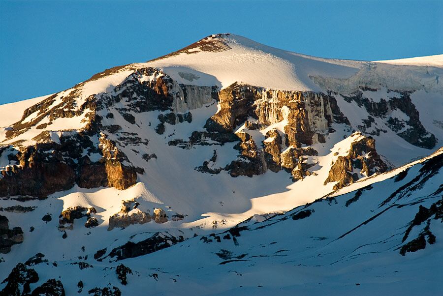 Viento blanco de 100 km/h y que arrasa con todo: así es el Marmolejo, el cerro donde fallecieron los 3 andinistas. Foto: X @desnivelados