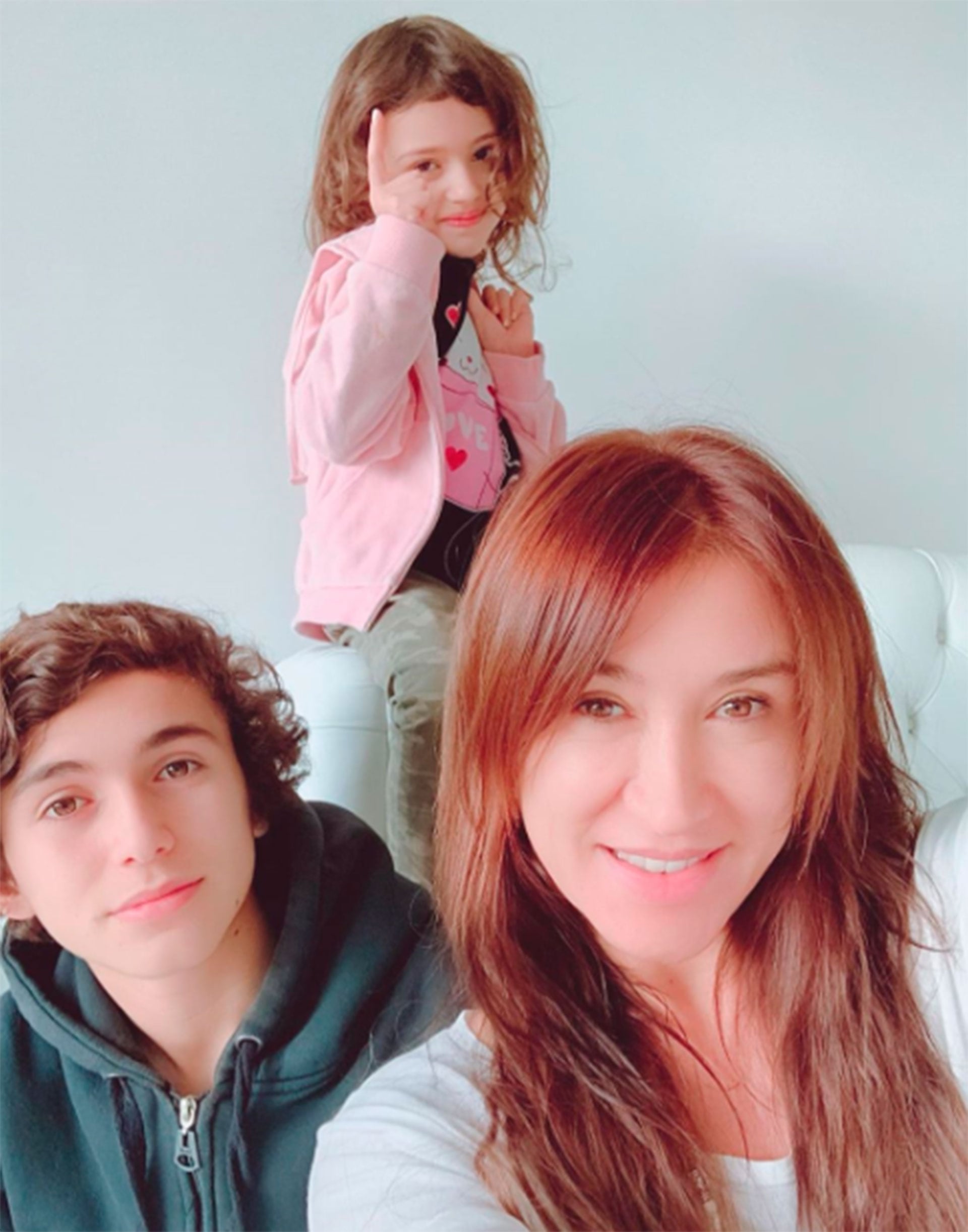 Valeria Archimó, con sus hijos