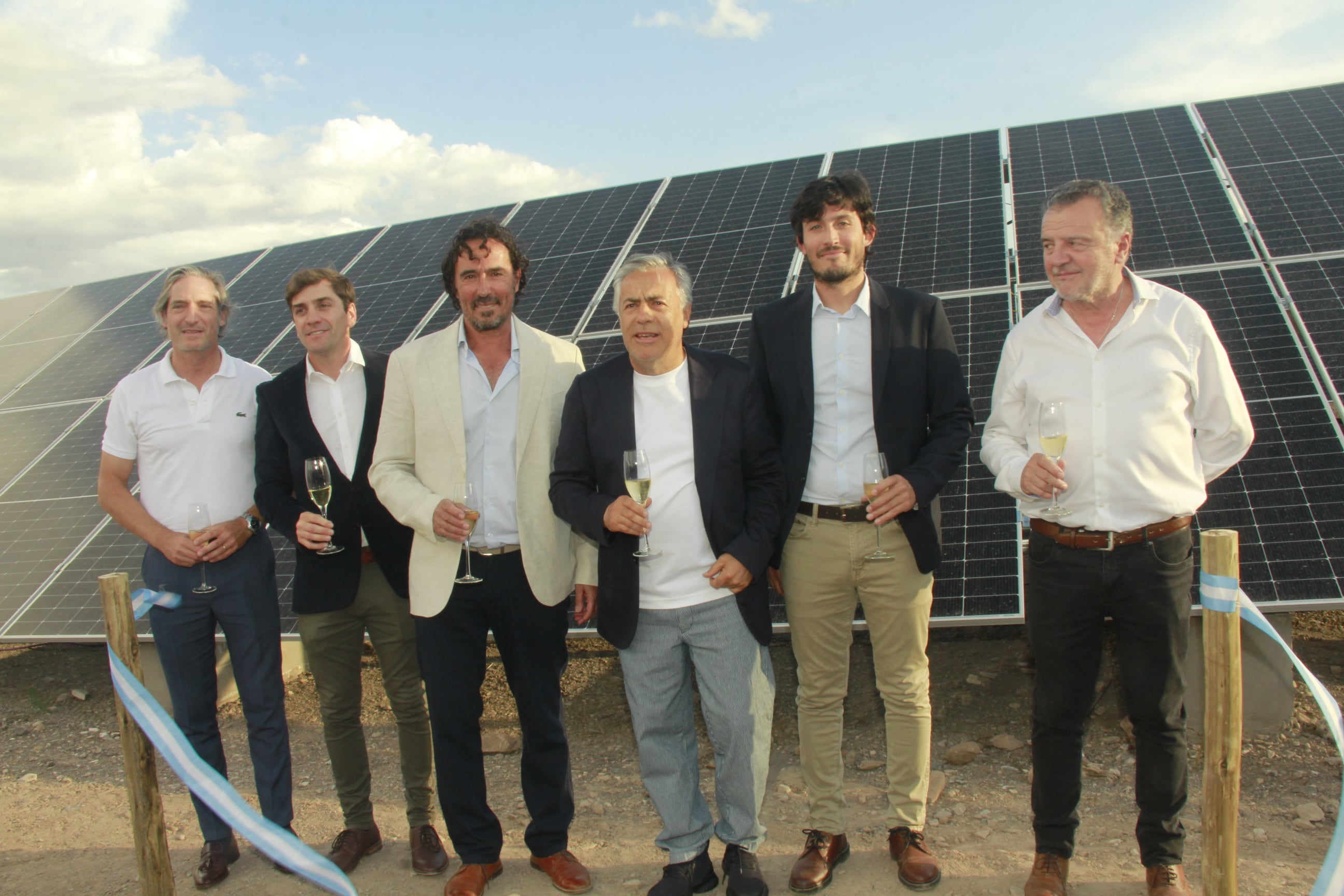 Uno de los barrios privados más innovadores en cuanto a la eficiencia energética abrió un parque de paneles solares para sostener su compromiso con el medio ambiente. Sus impulsores celebraron esta apertura con un evento con importantes figuras. Foto: Fernando Grosso