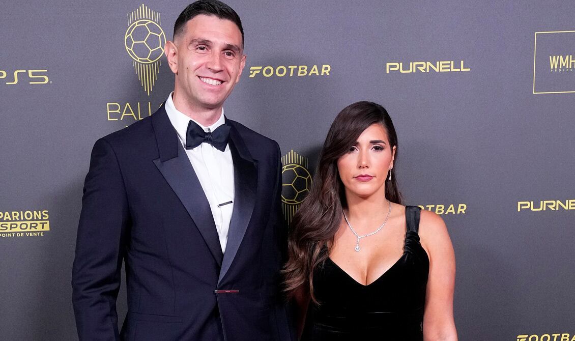 Martínez recibió algunos silbidos cuando recibió su premio en Francia (Foto: AP).