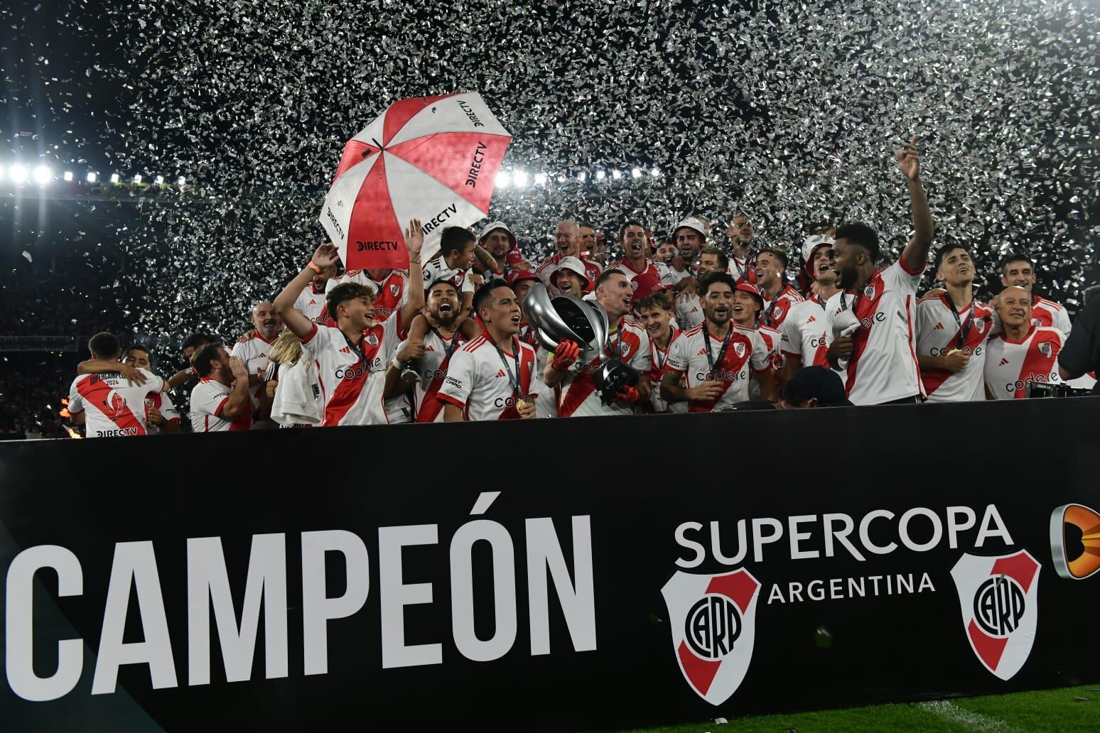 River superó a Estudiantes en Córdoba y ganó la Supercopa. (La Voz)