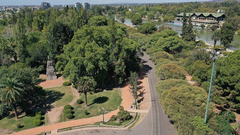 En el parque, se restringirá el tránsito vehicular en algunas calles para darle prioridad a la circulación peatonal. 