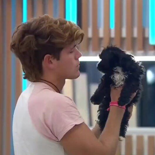 El ganador de Gran Hermano protagonizó una tierna escena con Morita.