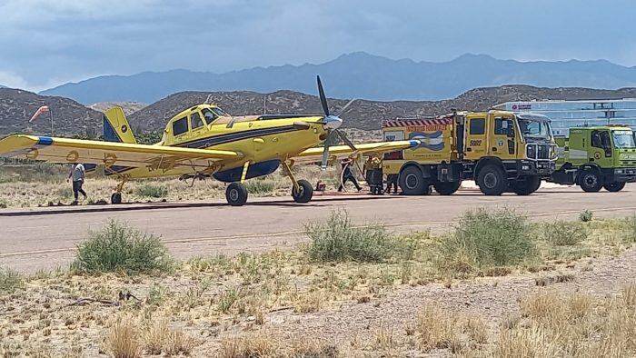 Avión Air Tractor 802 hidrante.