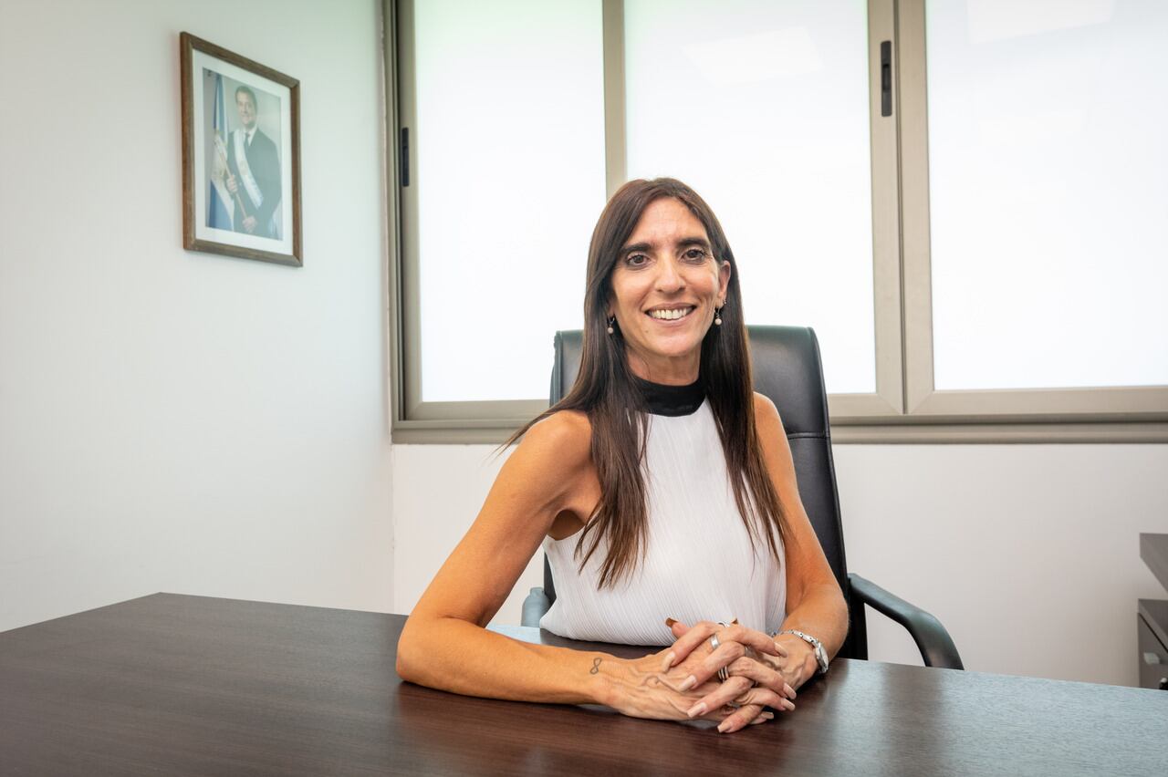 Natacha Eisenchlas es presidente provisional del Senado, la tercera autoridad de la provincia, detrás del Gobernador y del vice.

Foto Ignacio Blanco / Los Andes 