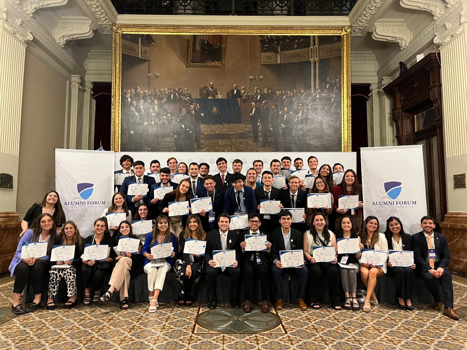 Los jóvenes que participaron del Alumni Forum. Fuente: Frente Joven.