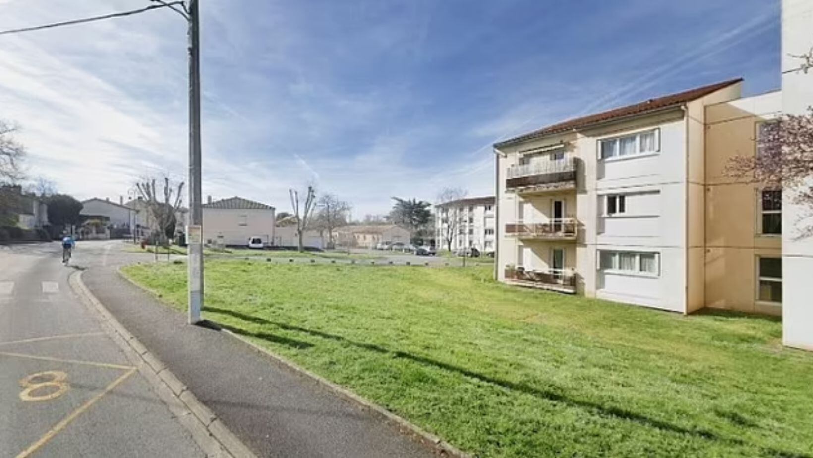 El niño había sido abandonado en un piso municipal de Nersac, Francia.