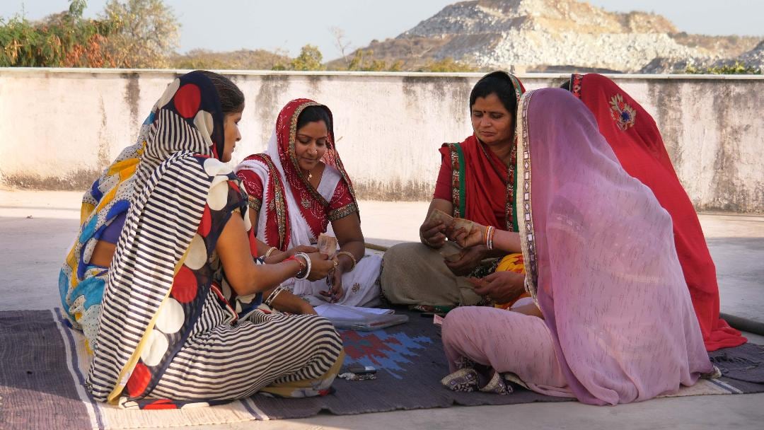 Las mujeres de Piplantri protagonizan este imprescindible documental. 