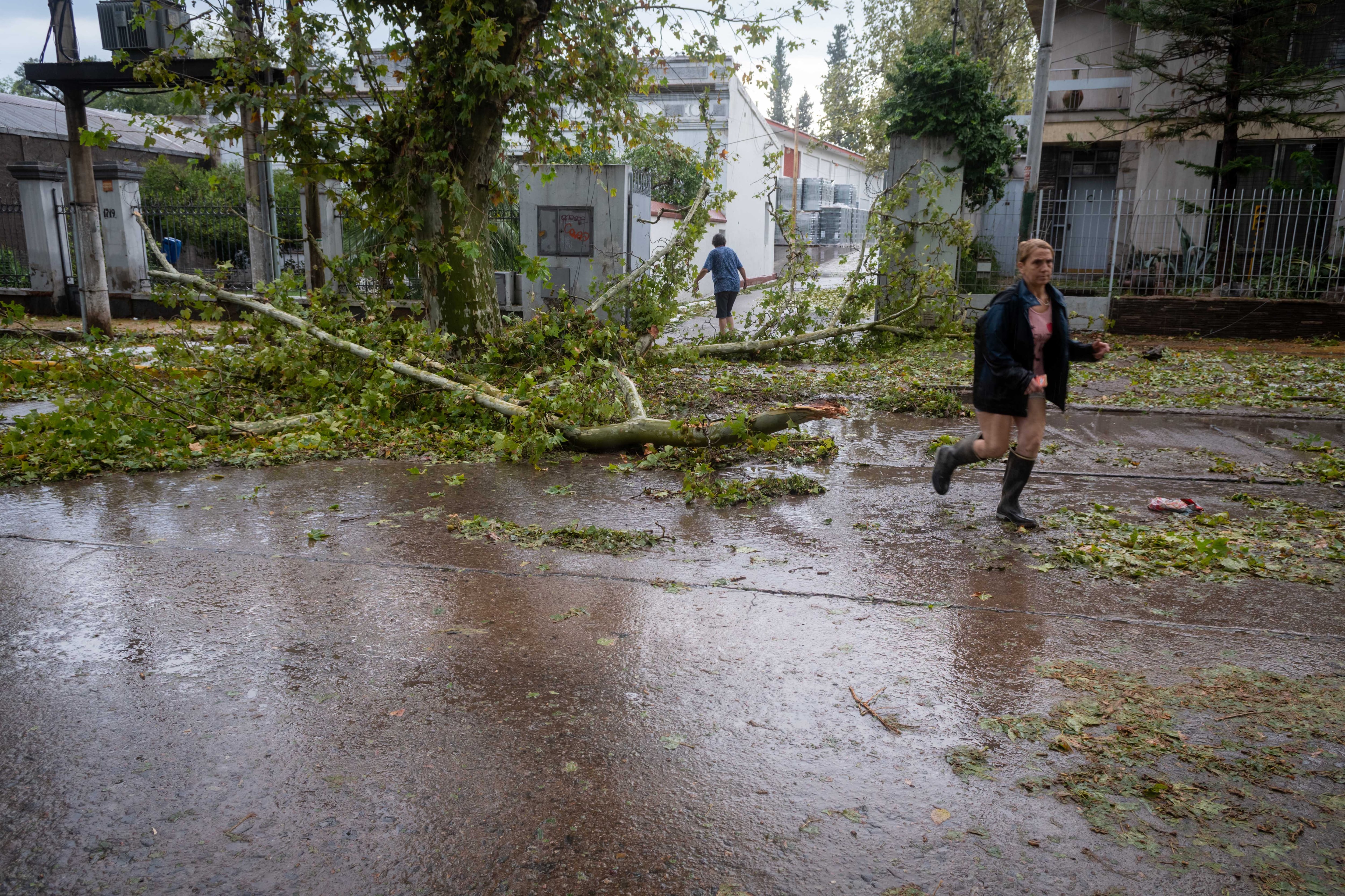 Calle bandera de Los Andes y Mitre de