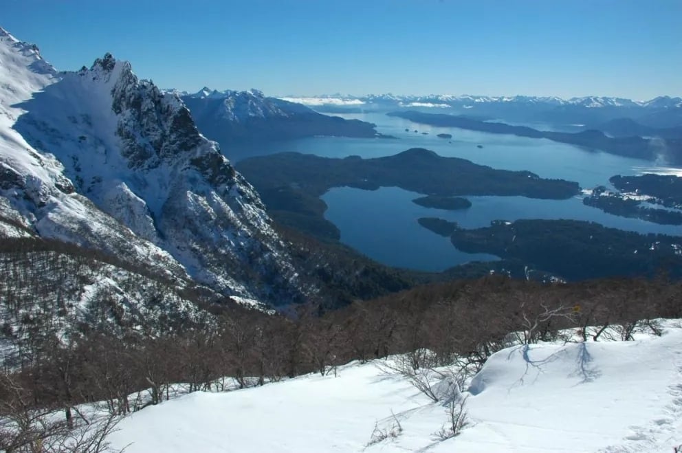 Avalancha mató a un esquiador en el Cerro López de Bariloche y suspendieron la búsqueda de otro desparecido. Foto: La Voz del Neuquén