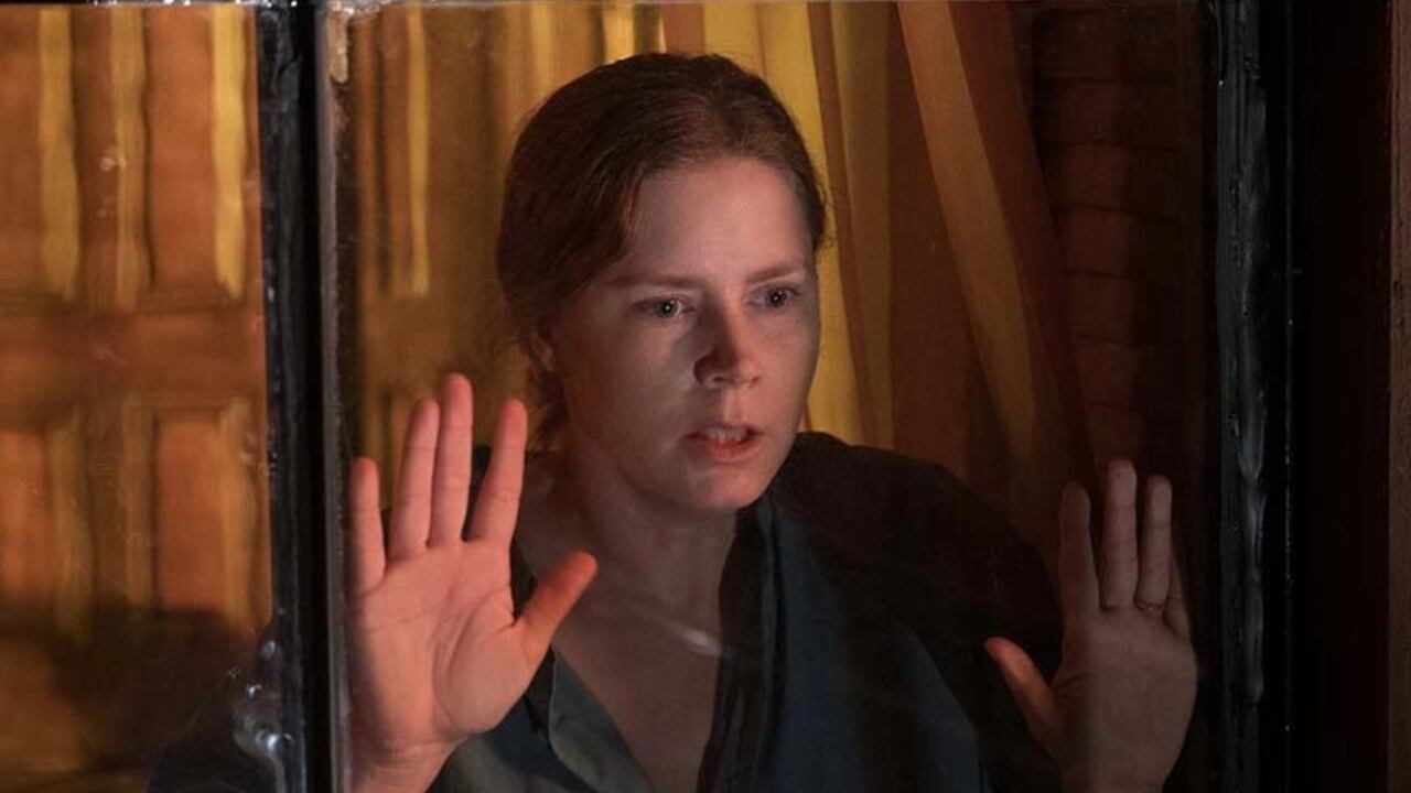 "La mujer de la ventana", película de Netflix protagonizada por Amy Adams