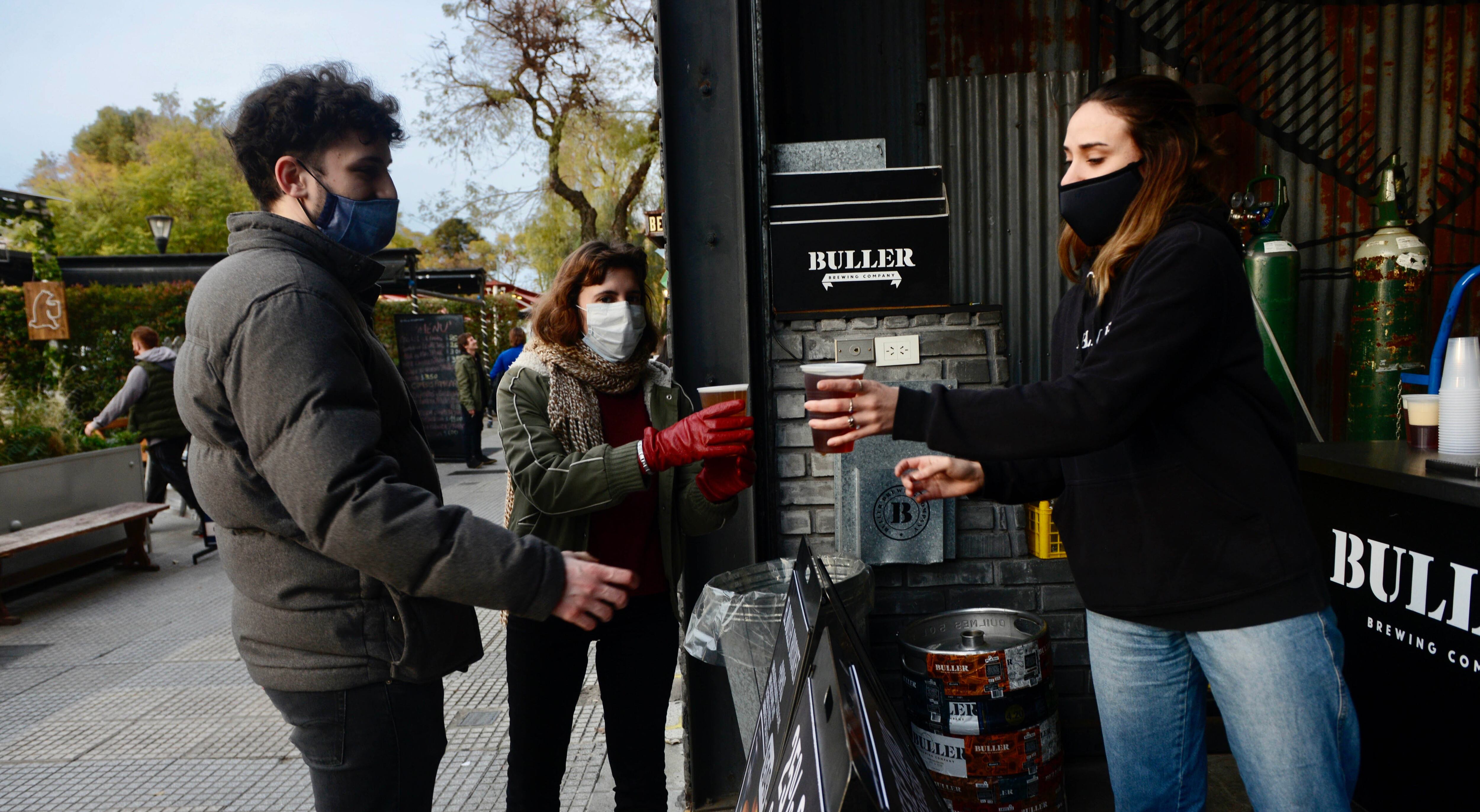  Reapertura de los bares en la ciudad de Buenos Aires. Foto: Andrés D’Elia