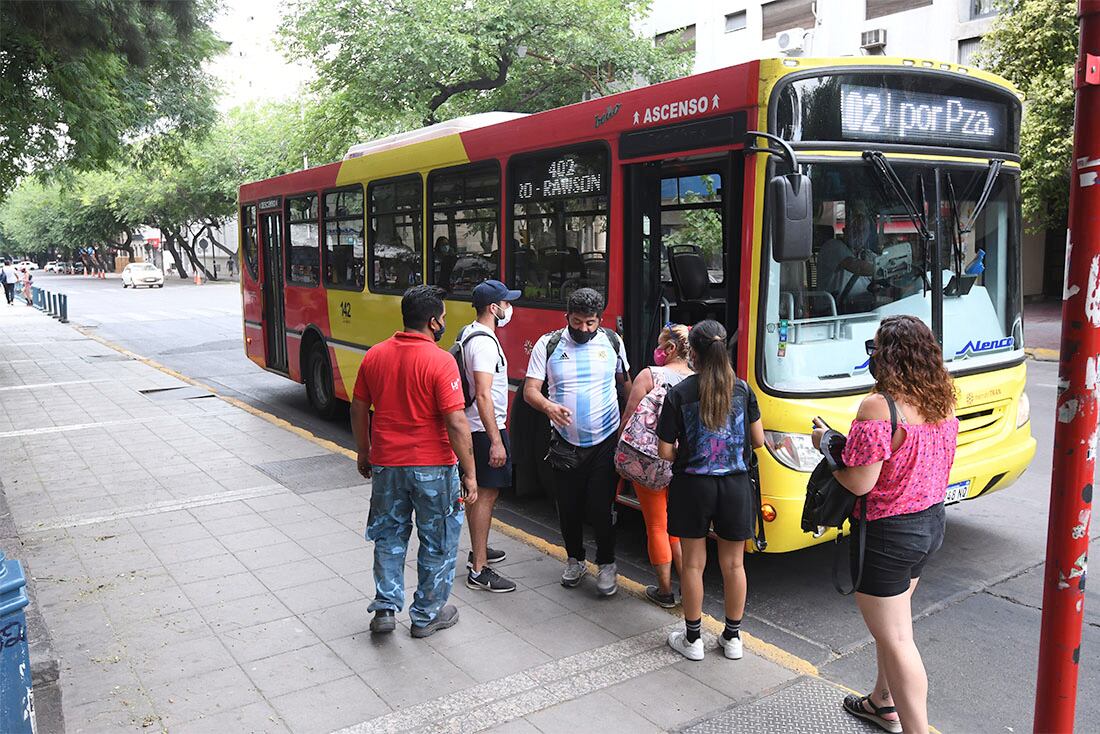 Aumenta el  precio del boleto de colectivo en la provincia de Mendoza.
Foto: José Gutierrez / Los Andes