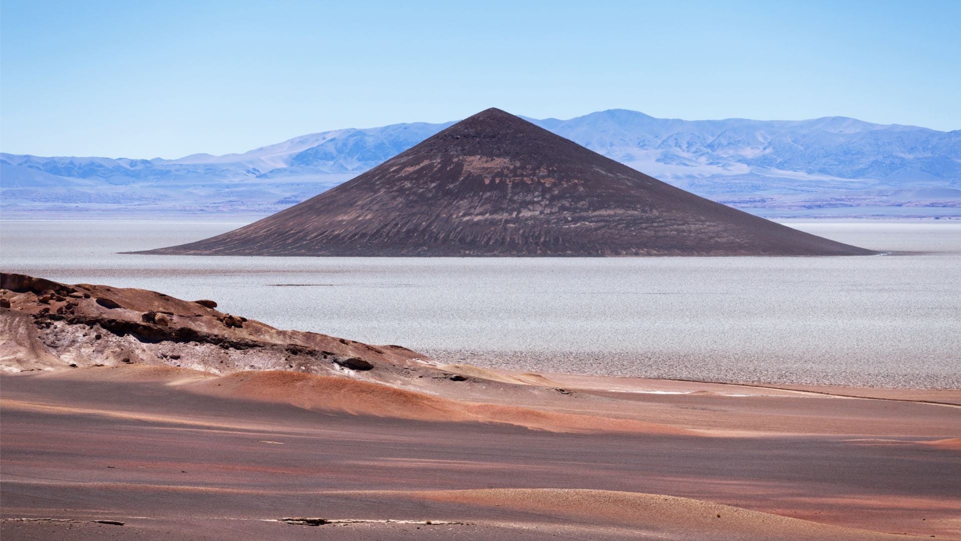 Así es el Cono de Arita, la particular maravilla geológica argentina