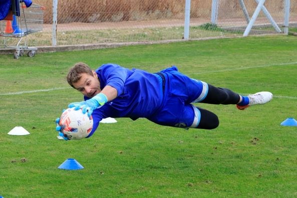 Diego Rodríguez, la nueva incorporación de Godoy Cruz ya entrena junto al resto del plantel de la Liga Profesional.