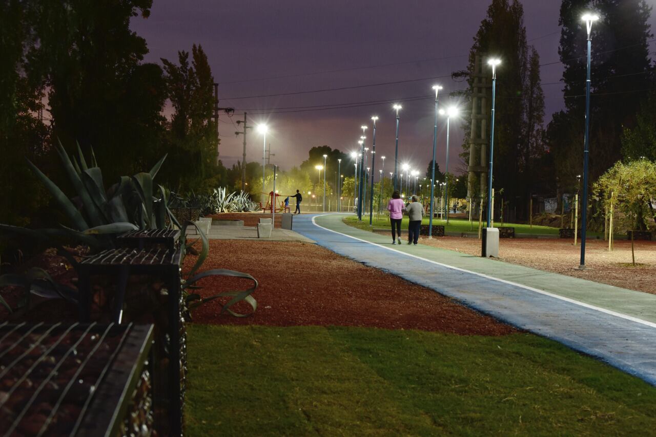 Reconvirtió a led el 100% de sus luminarias públicas
