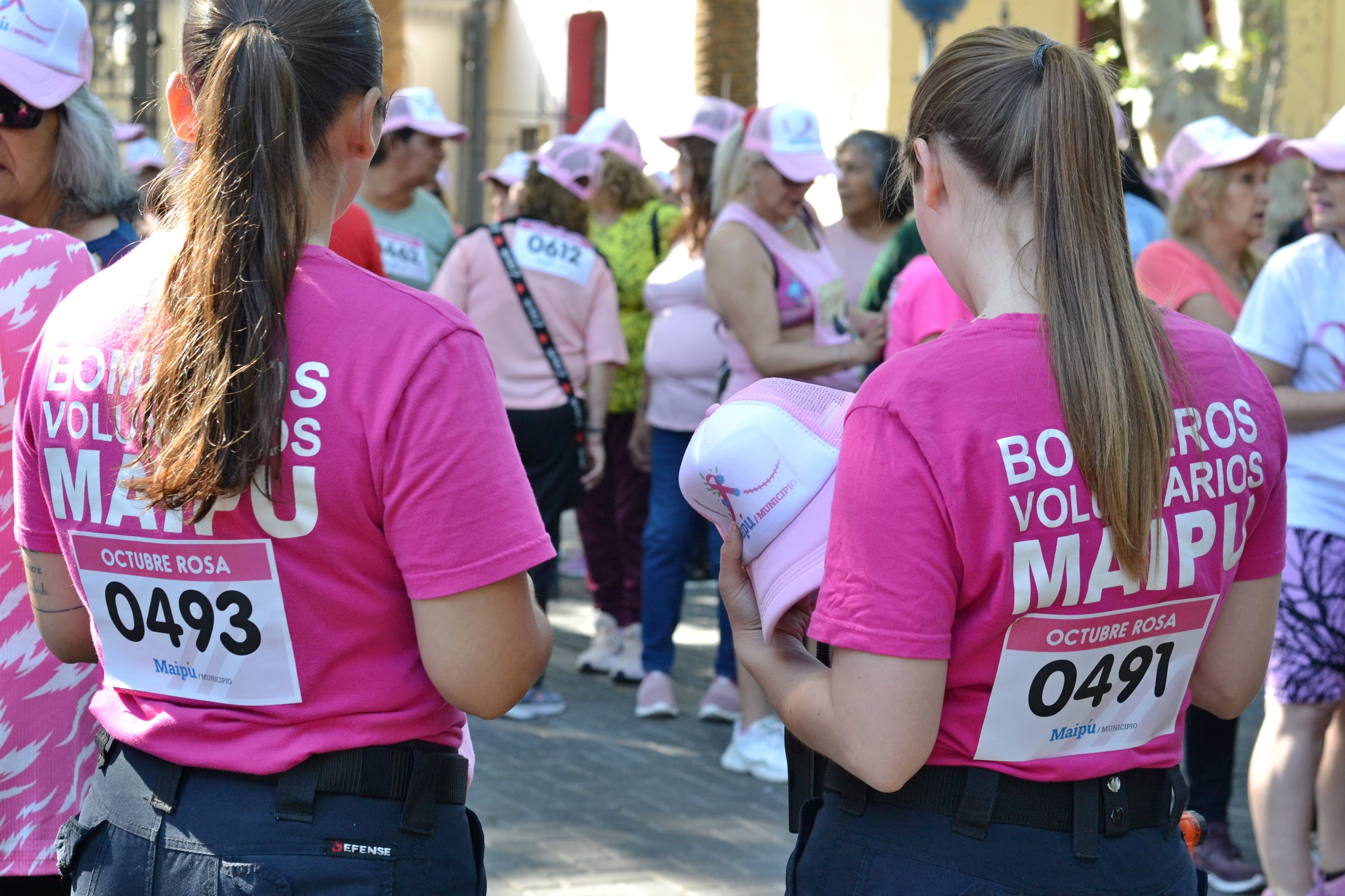 Maipú: la “Caminata Rosa” convocó a mujeres de todo el departamento