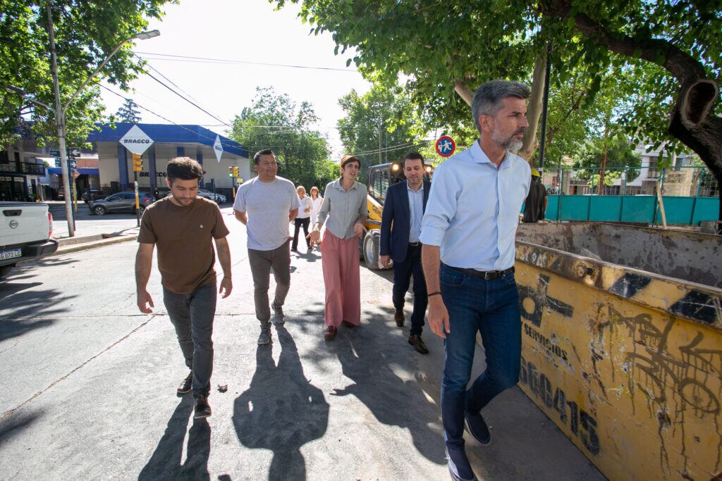 Ulpiano Suarez y Tadeo García Zalazar recorrieron las obras en la Escuela Videla Correas