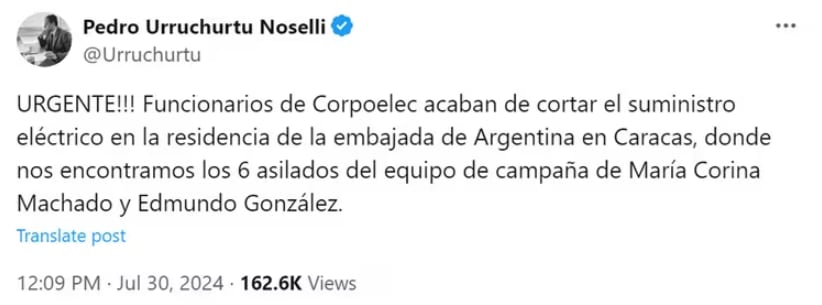 Denuncian que cortaron la luz en la embajada Argentina en Venezuela tuit. Captura: X / @Urruchurtu