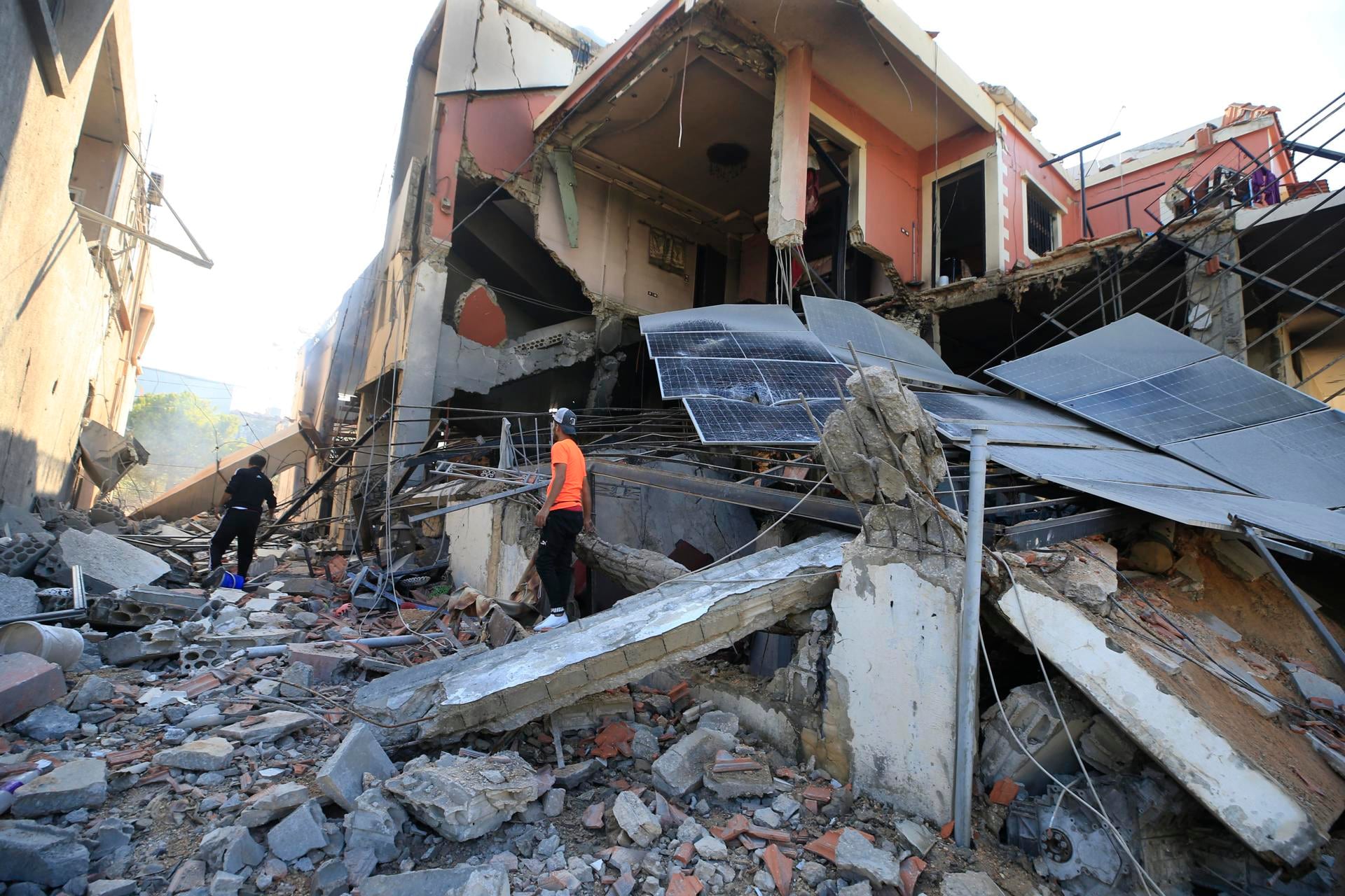 Los ataques israelies en el Líbano dejaron casi 600 muertos. EFE/EPA/STR