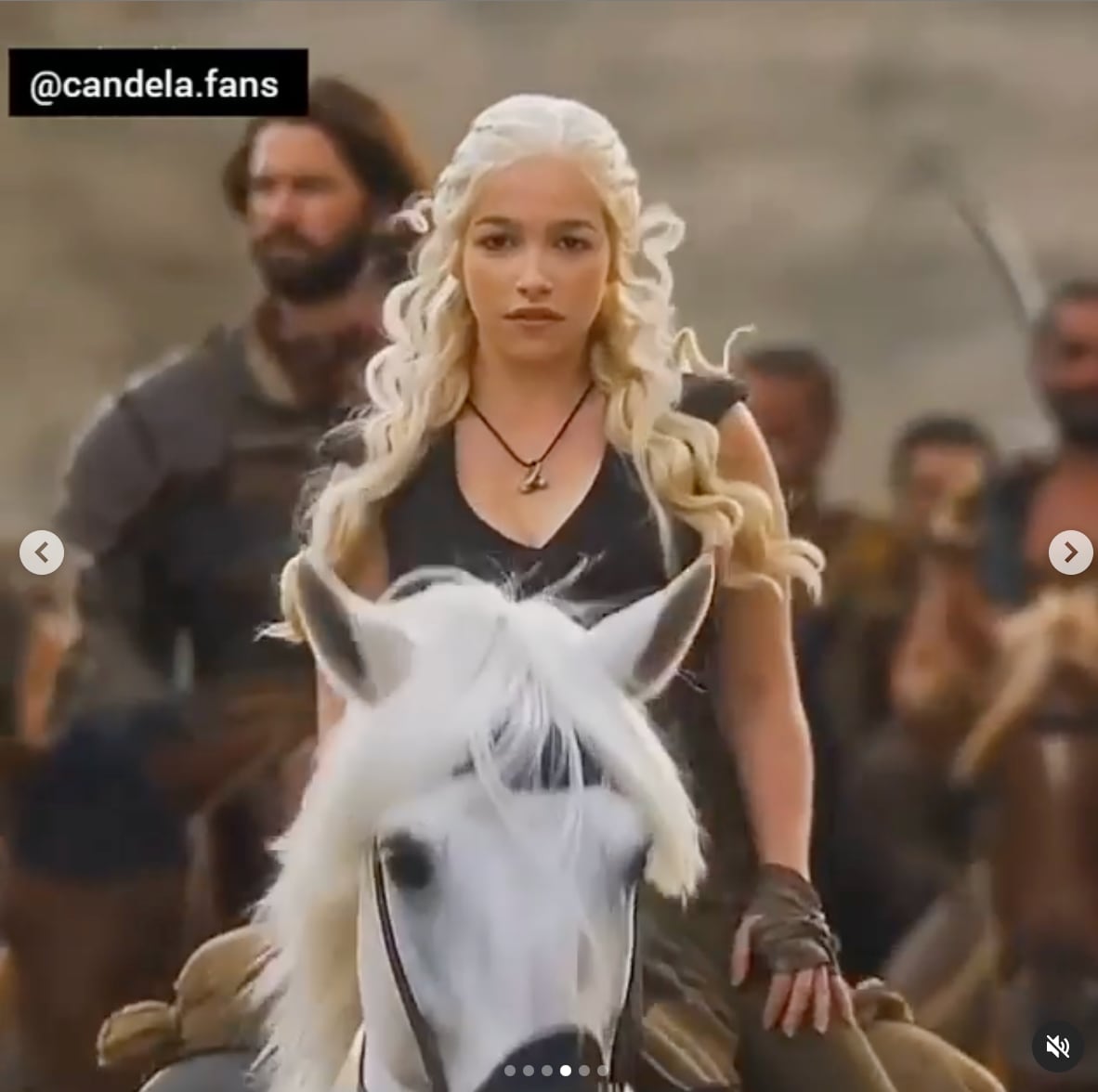 Liderando ejércitos como Daenerys.