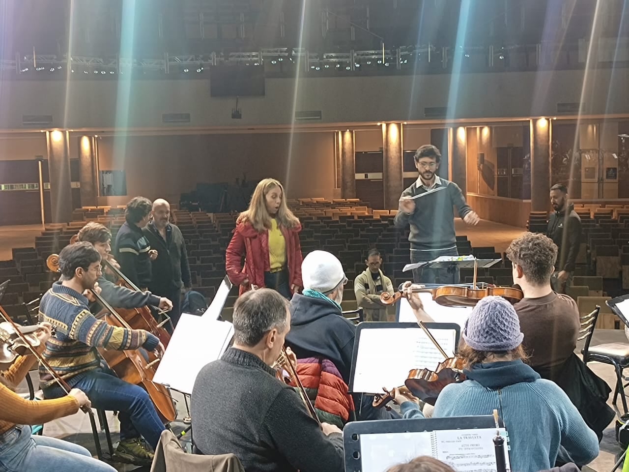 Ensayo de la Orquesta Barroca de Mendoza junto a la soprano Graciela Armendáriz.