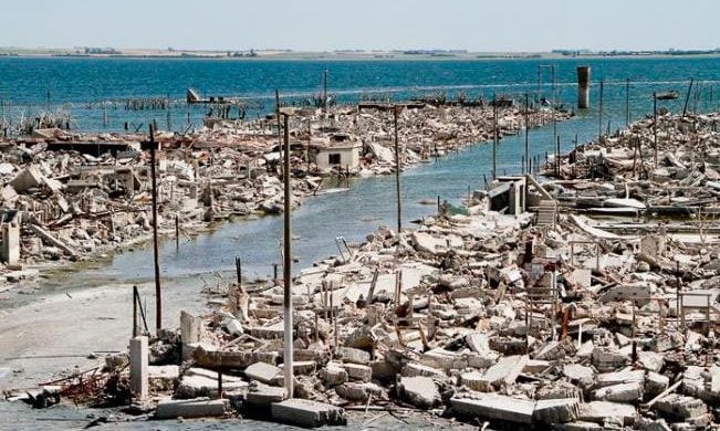 Las imágenes de la Villa Epecuén, un pueblo que quedó sumergido bajo el agua